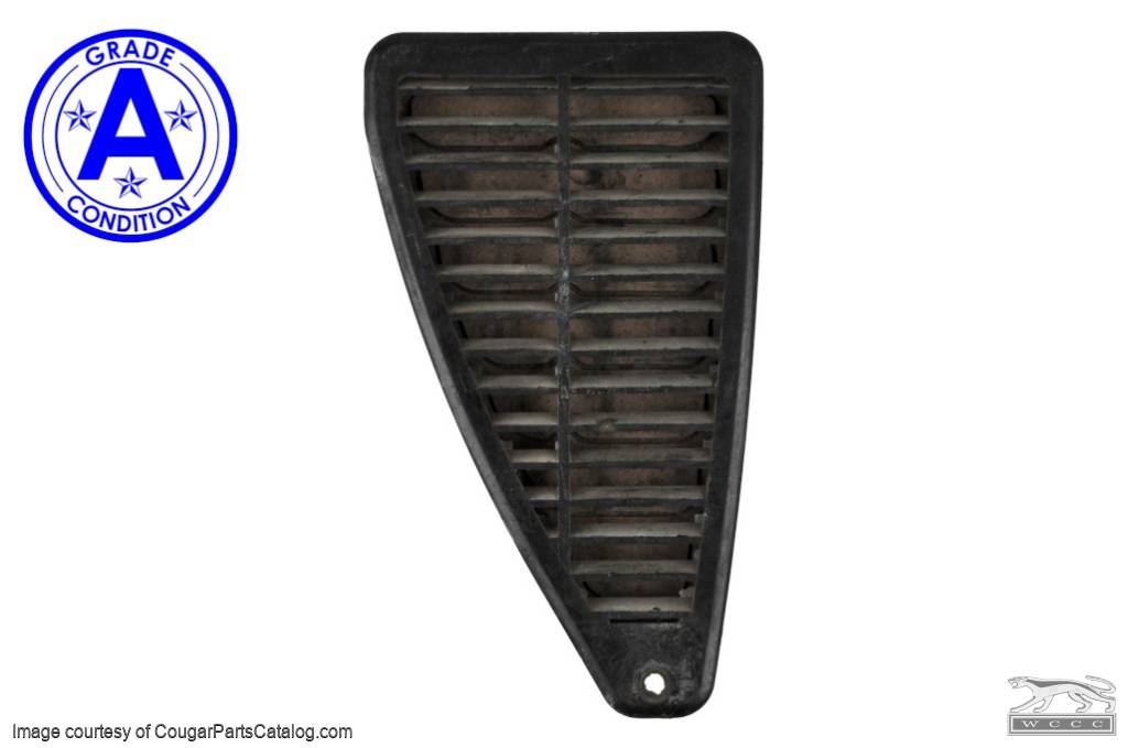 Grille - Quarter Panel Vent - Driver Side - Grade A - Used ~ 1971 - 1973 Mercury Cougar / 1971 - 1973 Ford Mustang - 22553