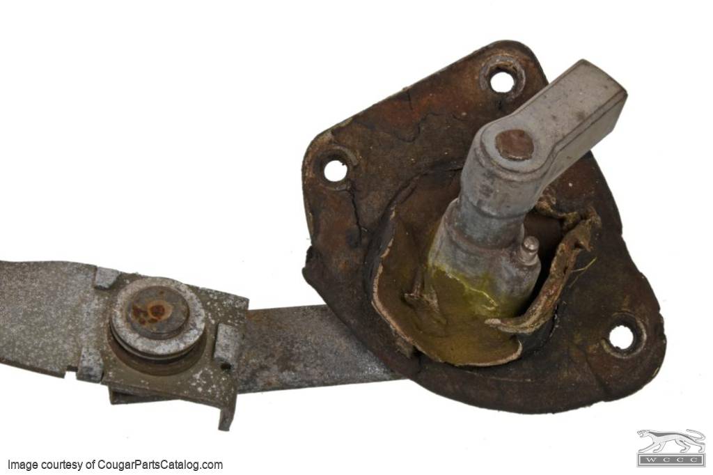 Windshield Wiper - Motor Transmission Arm - Used ~ 1971 - 1973 Mercury Cougar / 1971 - 1973 Ford Mustang - 31396